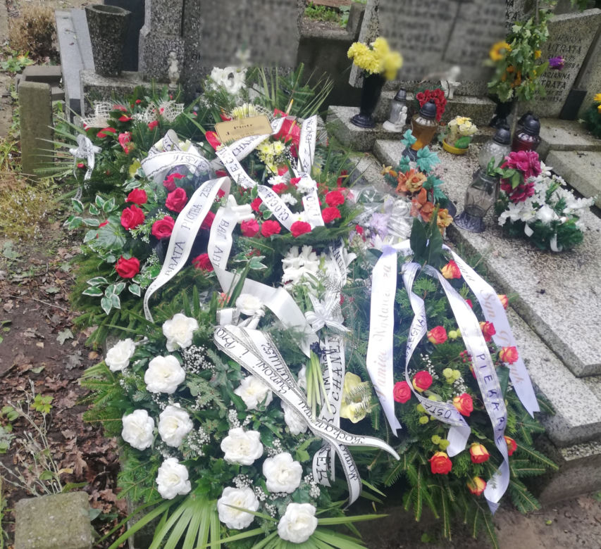 Pogrzeb Piotra J. zadźganego przez ukochaną na weselu w Markach