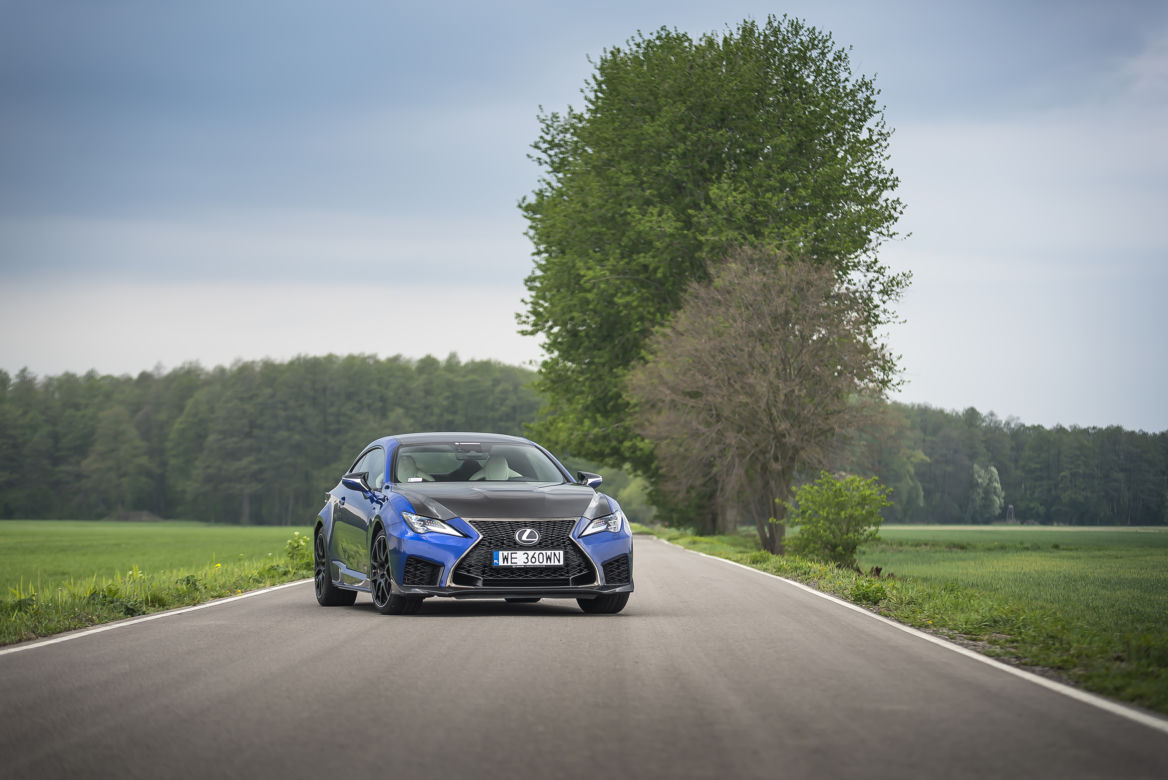 Lexus RC F Carbon 5.0 V8 464 KM 
