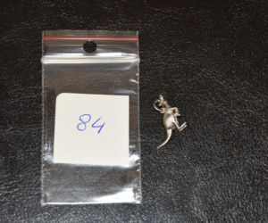 Rozpoznajesz te błyskotki? Policja poszukuje właścicieli bizuterii i kosztowności