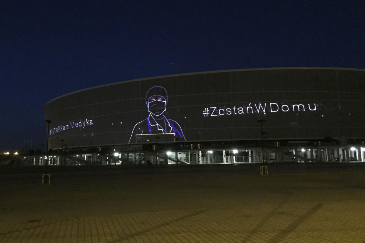 Laserowy pokaz na Stadionie Wrocław. To podziękowania dla medyków!