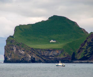 sztuczna inteligencja wybrała 5 najlepszych miejsc na wakacje 2026 - Islandia