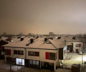 Warszawa pod śniegiem. Szykuje się powrót zimy w stolicy? [ZDJĘCIA] 