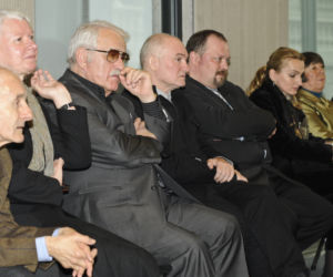 Kto popiera Jarosława Kaczyńskiego