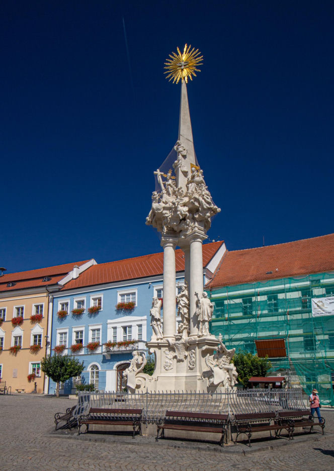 Mikulov - perła Moraw Południowych, którą odwiedził król Polski i Napoleon. Jesień to idealny moment, aby zwiedzić to miasto
