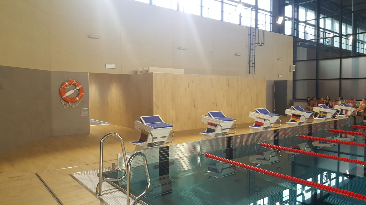 Chorzów: Przy szkole sportowej otwarto nowoczesny basen