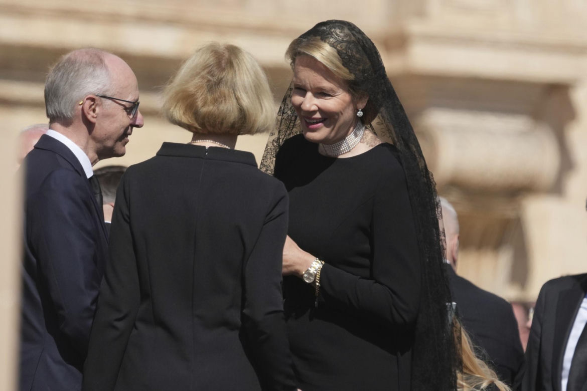 Głowy państw żegnają papieża Franciszka. Do Watykanu zjechali najważniejsi