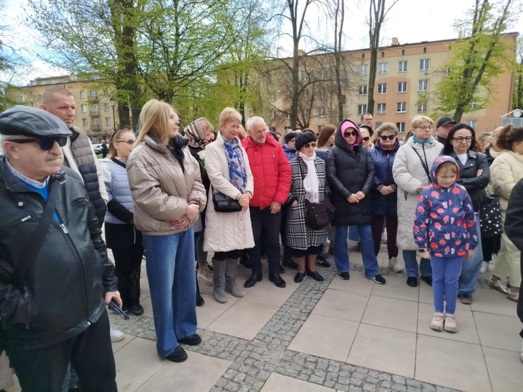 Siedlczanie uczcili minutą ciszy pamięć o zmarłym pośle Łukaszu Litewce