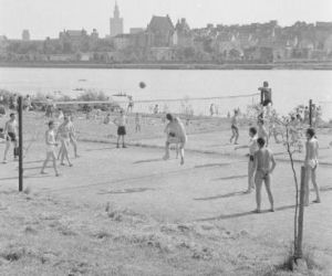 Plaże nadwislańskie po wojnie
