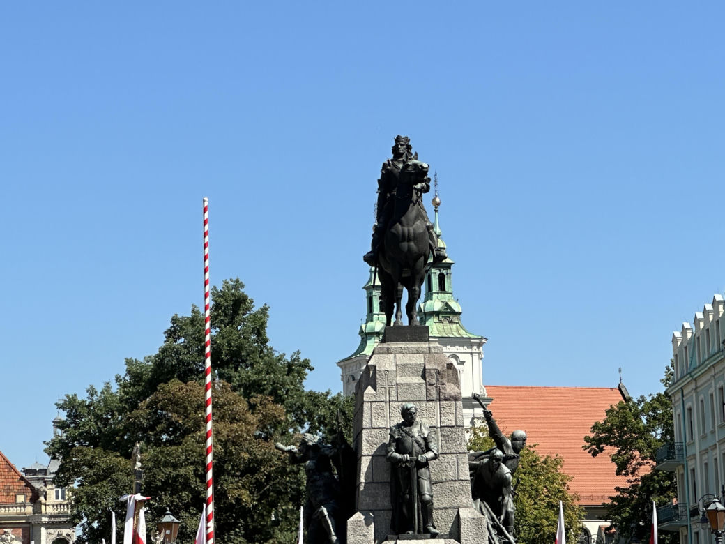 Święto Wojska Polskiego 2023 w Krakowie. Uroczystości na placu Jana Matejki