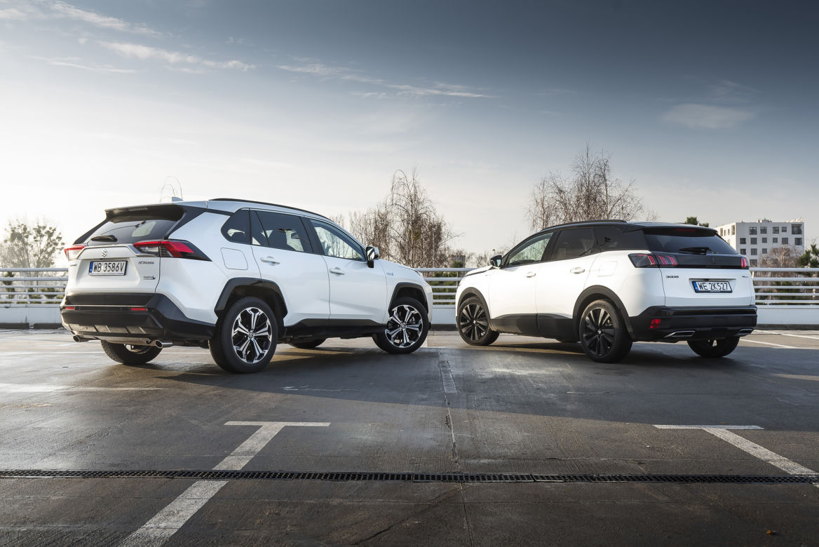 Suzuki Across Plug-in Hybrid i-AWD vs. Peugeot 3008 HYbrid4