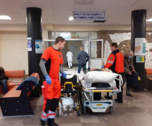 Nocna zmiana medyków z 12 godzin przedłużyła się nawet do 18
