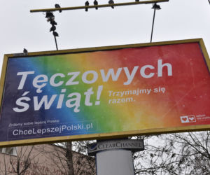 Tęczowych Świąt! Kontrowersyjny billboard w Toruniu
