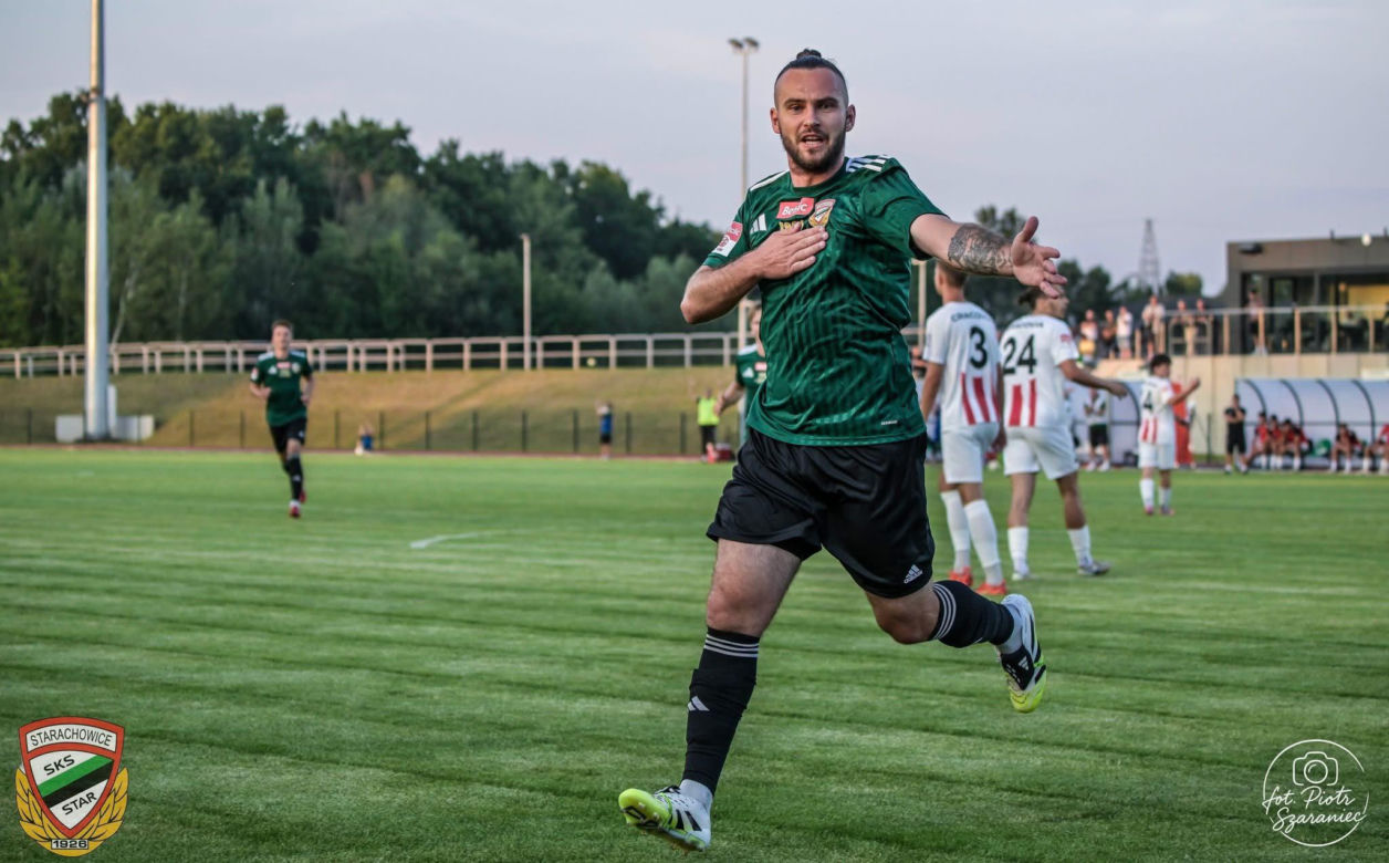 To było wielkie święto futbolu w Starachowicach. A oprawa kibiców SZTOS