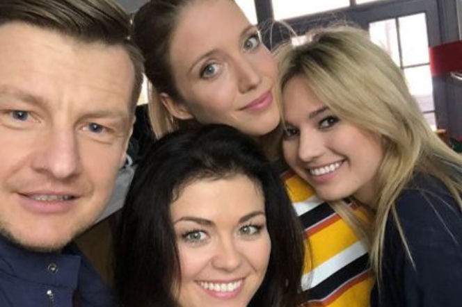 M jak miłość po wakacjach 2018, Paweł (Rafał Mroczek), Julka (Joanna Kuberska), Kinga (Katarzyna Cichopek), Agnieszka (Ina Sobala)