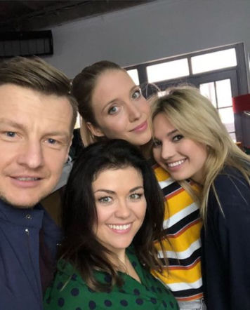 "M jak miłość" po wakacjach 2018, Paweł (Rafał Mroczek), Julka (Joanna Kuberska), Kinga (Katarzyna Cichopek), Agnieszka (Ina Sobala)