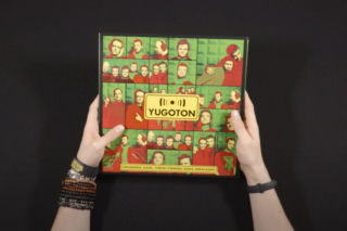Co tam w środku gra? Yugoton (UNBOXING)