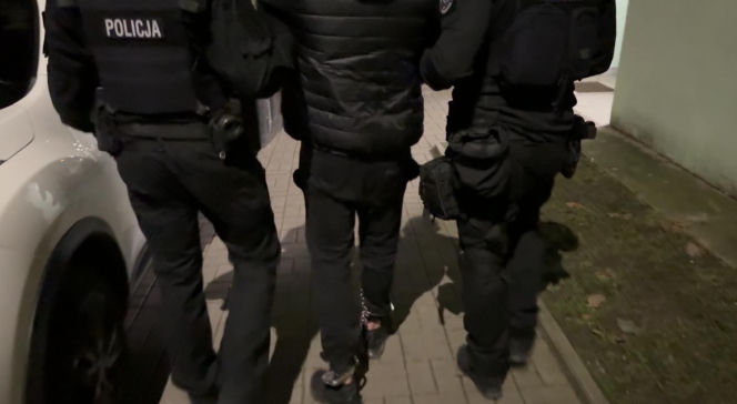 Łódź: Policja rozbiła gang sutenerów! Zmuszali kobiety do prostytucji metodą „loverboya”