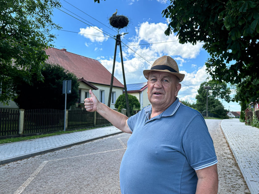 Bociania wieś znów tętni życiem. Żarłoczne orły w odwrocie