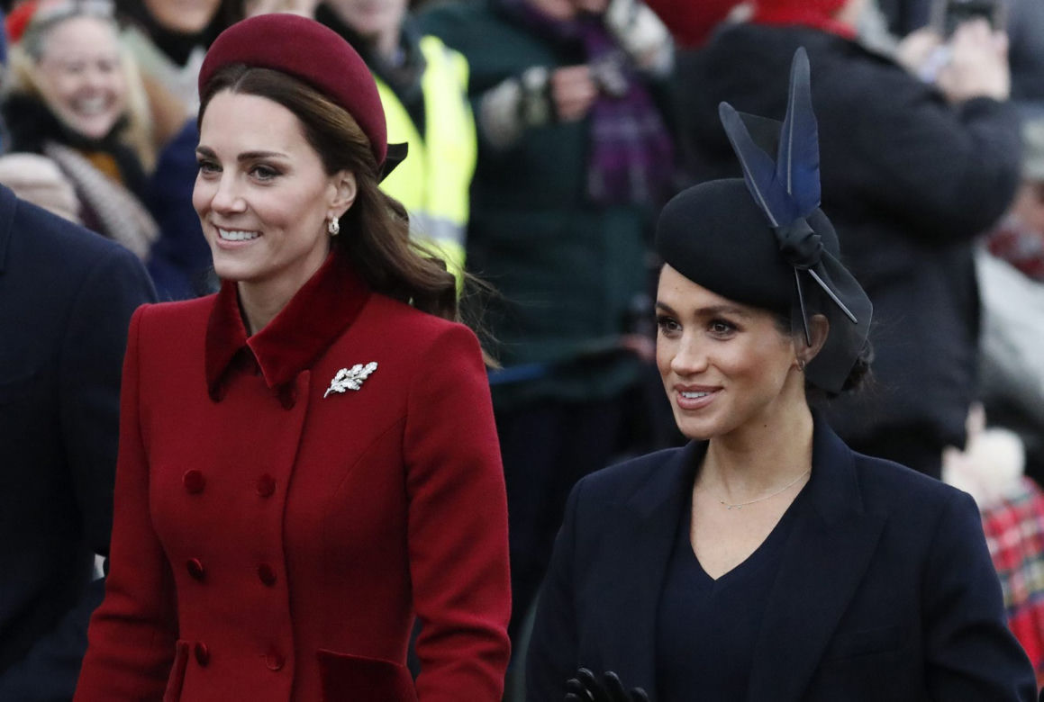 Królowa zabrała Meghan królewskie klejnoty