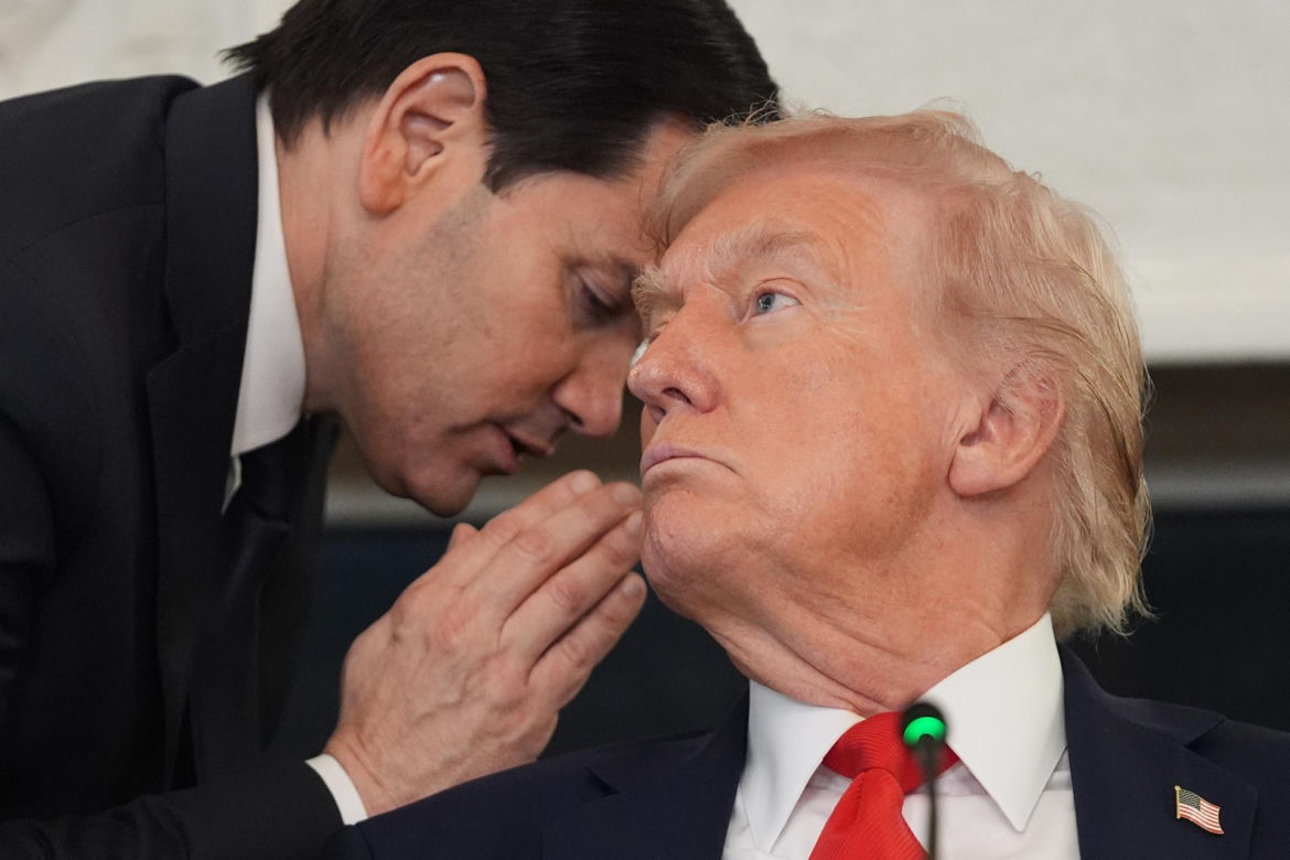 Trump przysnął na oficjalnym spotkaniu! "Jest stary i coraz bardziej to widać"