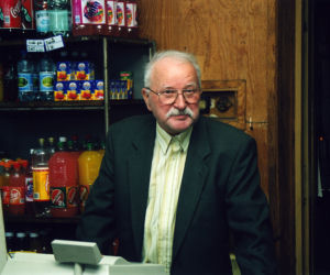 Złotopolscy, Karabasz (Gustaw Lutkiewicz)