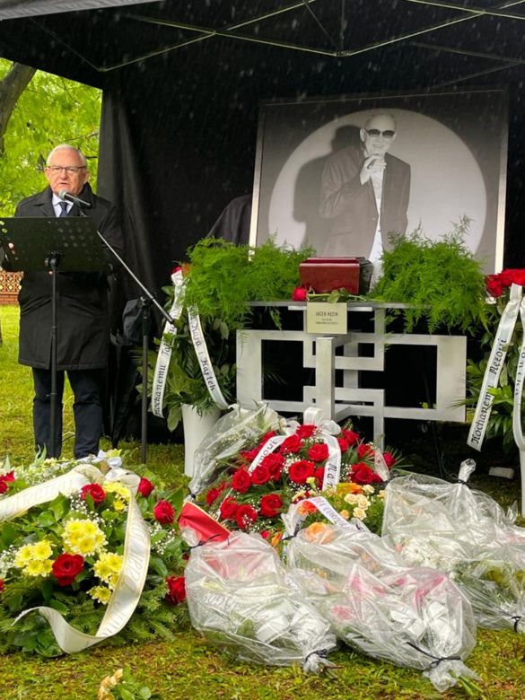 pogrzeb Jacka Kęcika. Leszek Miller wspomina kolegę