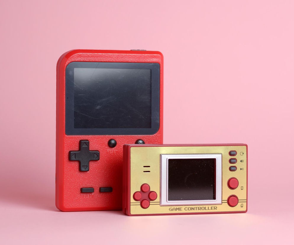 Która przenośna konsola retro jest najlepsza? Ranking TOP 5 na 2025 rok
