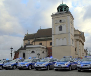 Radiowozy z napędem hybrydowym. Warszawska policja dostała 37 takich samochodów
