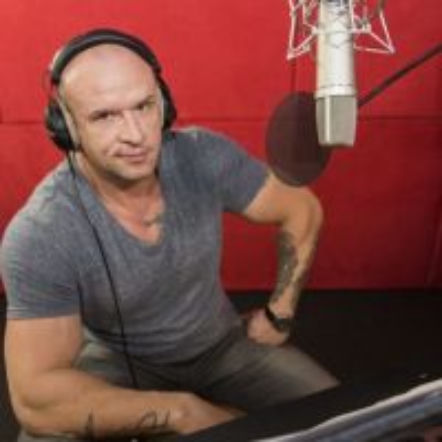 Tomasz Oświeciński w nowej roli. Tego się nie spodziewaliście!