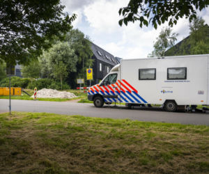 15-latka zabiła rodziców, fotki z miejsca zbrodni rozesłała do kolegów z klasy 15-latka podejrzana o zabójstwo rodziców. Zdjęcia z miejsca zbrodni miała wysłać rówieśnikom