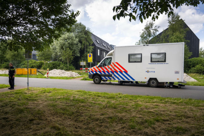 15-latka zabiła rodziców, fotki z miejsca zbrodni rozesłała do kolegów z klasy 15-latka podejrzana o zabójstwo rodziców. Zdjęcia z miejsca zbrodni miała wysłać rówieśnikom