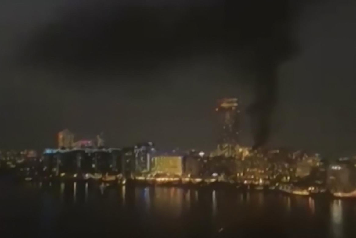 Szokujące zdjęcia i filmy z Dubaju. Turyści uciekają