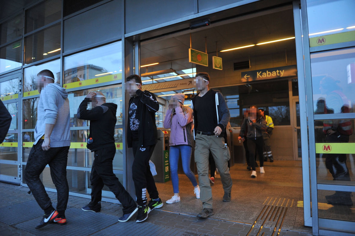 Akcja FBI w warszawskim metrze. Pasażerowie zagrożeni. Co się dzieje?!