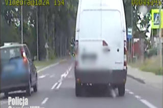Wyprzedzał na przejściu dla pieszych, srogo tego pożałował