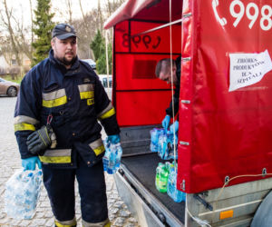 Strażacy w OSP Banino dostarczają sprzęt do szpitali w Gdańsku