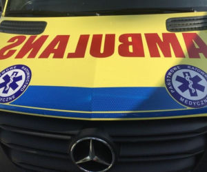 Na DK 25 pod Bydgoszczą auto osobowe zderzyło się z autobusem. Jechały nim 44 osoby