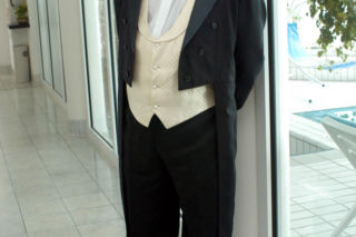 Tak wyglądał przed laty Andrzej Grabowski. Miał jeszcze mniej włosów!