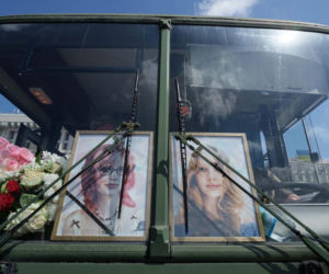 Pogrzeb Liubavy i Viry Yakovlevy. Siostry zginęły tragicznie w wyniku rosyjskiego ataku rakietowego na budynek mieszkalny