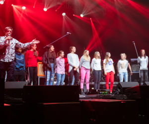 Gwiazdy dla Białej Gwiazdy, czyli wielki koncert charytatywny w hali Wisły