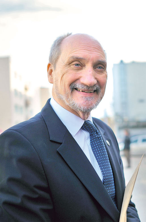 Macierewicz zbierał haki na Komorowskiego?