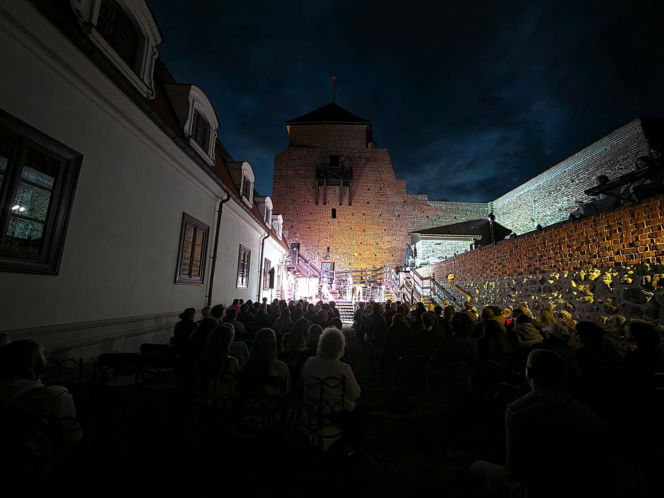 Za nami IV Festiwal Teatralny na Zamku w Liwie 2026