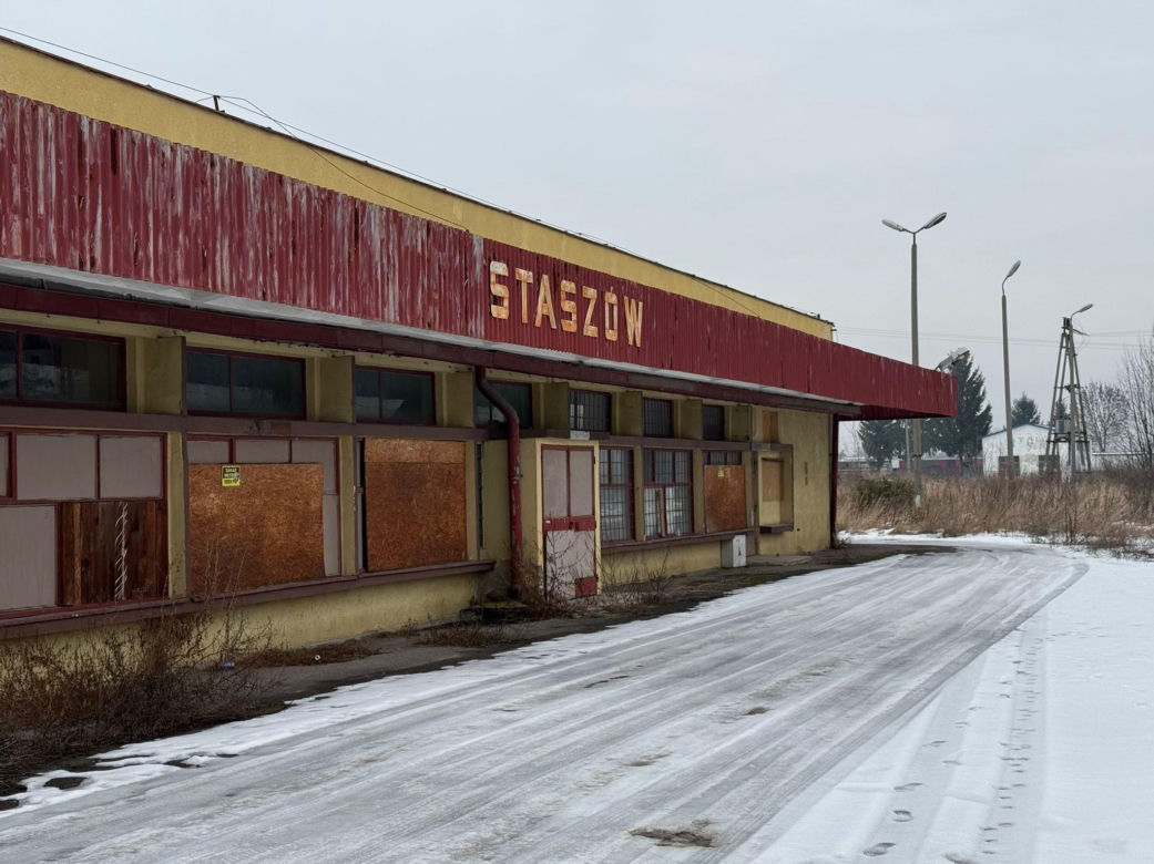 Staszów odzyskuje połączenie ze światem. Pociągi pasażerskie wracają na trasę do Kielc