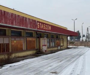 Staszów odzyskuje połączenie ze światem. Pociągi pasażerskie wracają na trasę do Kielc