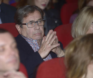 Niegdyś bożyszcze tłumów jako Janek Kos. Tak przez lata zmieniał się legendarny aktor Janusz Gajos