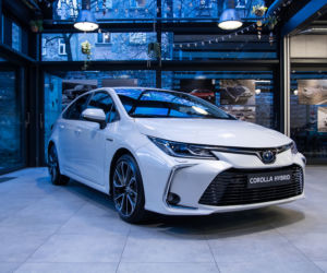 Toyota Corolla Sedan Hybrid