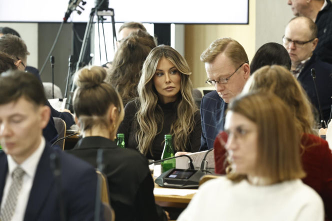 Niebywałe, do czego poseł PiS porównał strzelanie petardami. Doda aż złapała się za głowę! Szok