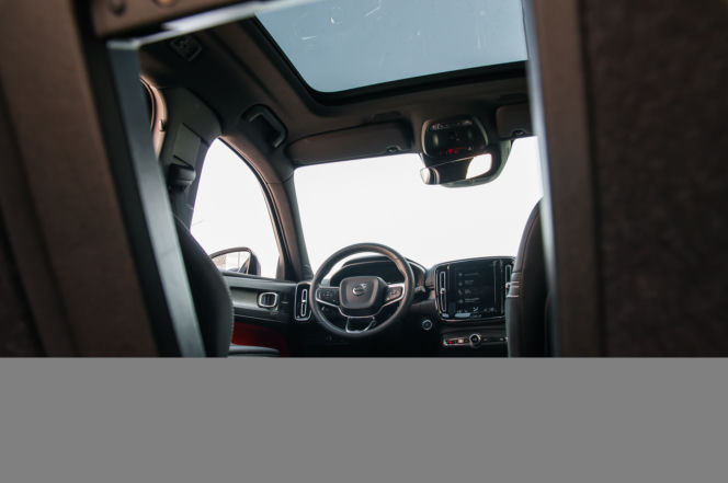 Volvo XC40 D4 190 KM R Design