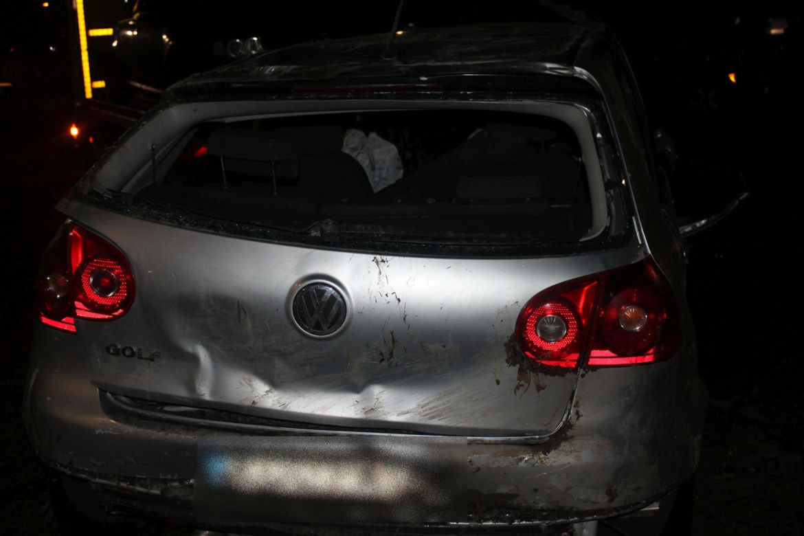 Breń. Przy wyprzedzaniu zahaczył o audi. Oba auta wylądowały w rowie. 3 osoby w szpitalu