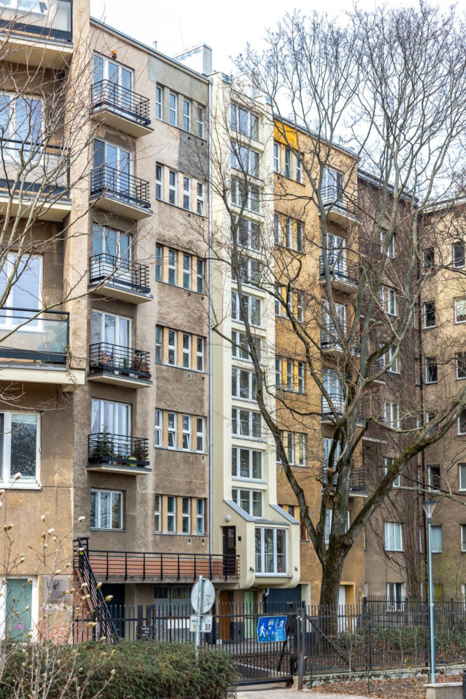 Wieżowiec przy ul. Sewerynów 4 w Warszawie