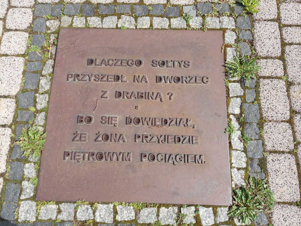 Aleja Humoru w Wąchocku